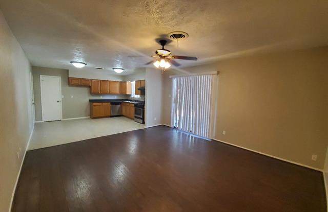 2764 Beechmont Drive Gallery 4
