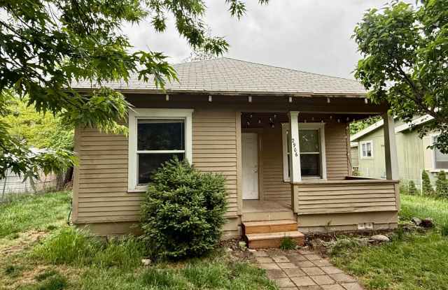 2906 N. Walnut - INTERIOR PHOTOS COMING SOON! - 2906 North Walnut Street, La Grande, OR 97850