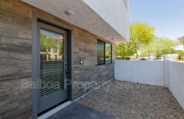 1318 S 105th Pl Gallery 3