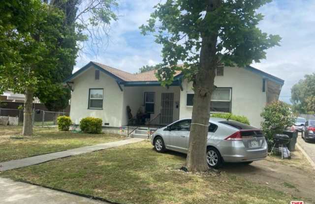 738 W Carlton St photos photos