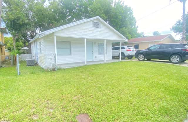 3BD/1BA Single Family Home in Clearwater Available Now! photos photos