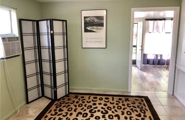 1219 E Fairway Drive Gallery 3