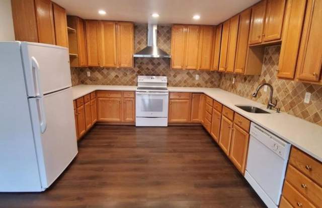 7921 WINDSOR KNOLL photos photos
