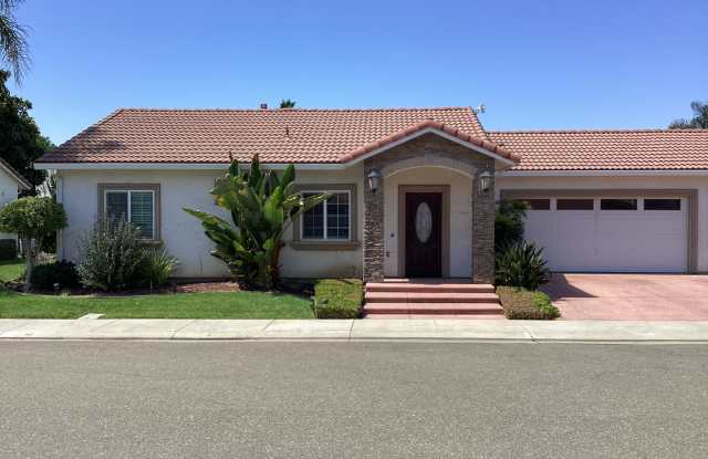NOW AVAILABLE!! BEAUTIFUL GUSTINE HOME LOCATED IN GATED COMMUNITY photos photos