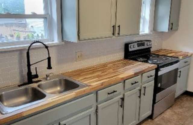 528 Dunkle St 1 - 528 Dunkle Street, Harrisburg, PA 17104