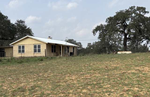 74 N Las Gallinas Gallery 2