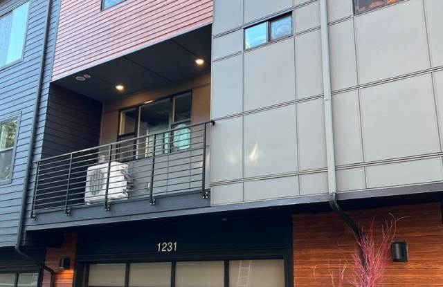 Modern 3Bed/2Bath PLUS 2 car garage Townhome in Bellevue! photos photos
