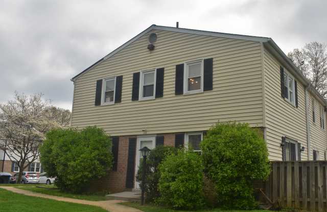 16 Blue Ribbon Court - 16 Blue Ribbon Court, Gaithersburg, MD 20878