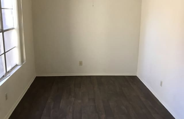 3932 Portland Street Gallery 4