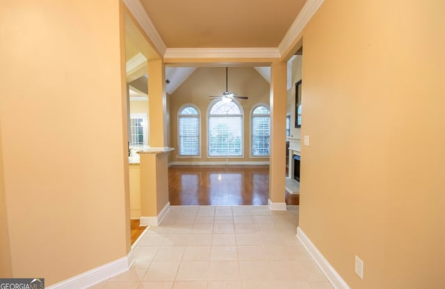 207 Lenox DR Gallery 4