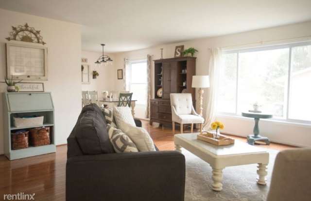 7125 Hanks Place Gallery 2