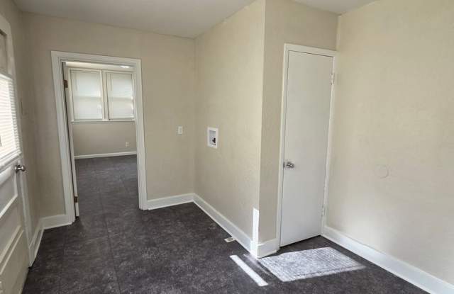 1530 S Topeka - 3 Bedroom, 1 Bathroom Home - $1,095 Gallery 4