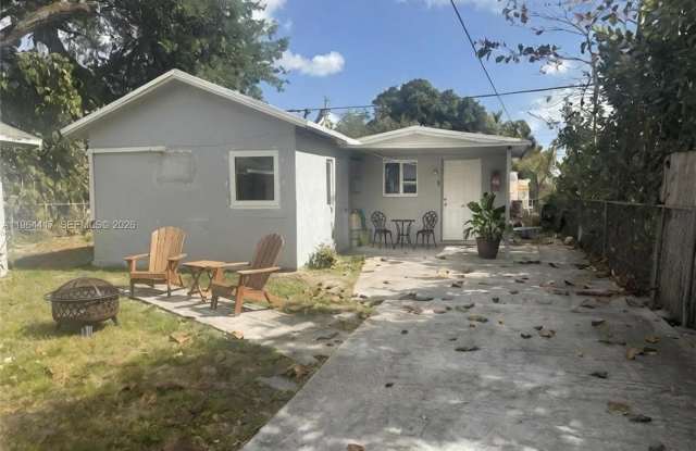 10417 NW 6th Ave photos photos 10417 NW 6th Ave photos photos