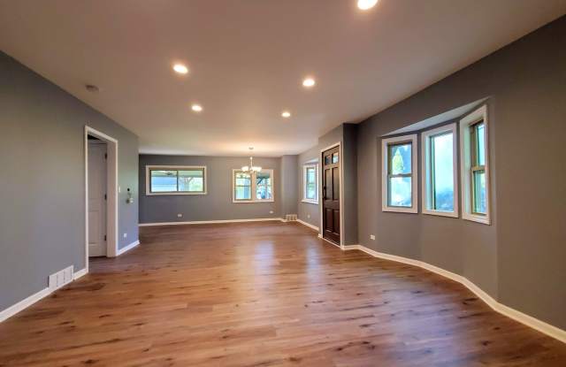 4701 McCULLOM LAKE Road Gallery 3