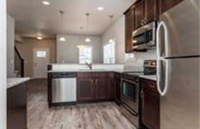 2063 SW Cascade Falls Dr Gallery 2