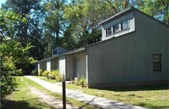 2 Bedroom/2 Bathroom Townhome located close to VSU photos photos