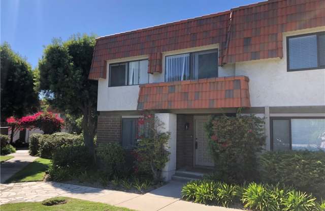 28180 Ridgecove Court S Gallery 2