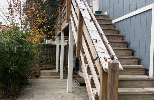 4 Bedroom 3 Bath Home in Kill Devil Hills Available for Yearly Lease photos photos