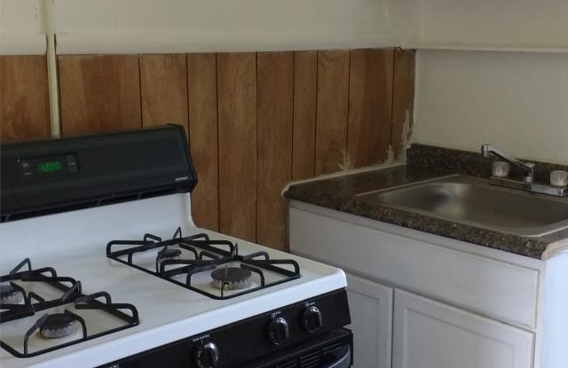 610 Arsan Ave - 2 - 610 Arsan Avenue, Baltimore, MD 21225
