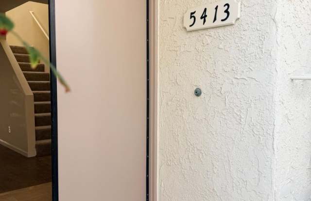 Your Beach Escape at Mandalay Shores Now Available for Lease, Fully Furnished Gallery 3