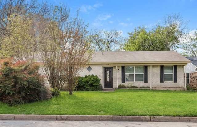 1416 Mims Street - 1416 Mims Street, Fort Worth, TX 76112