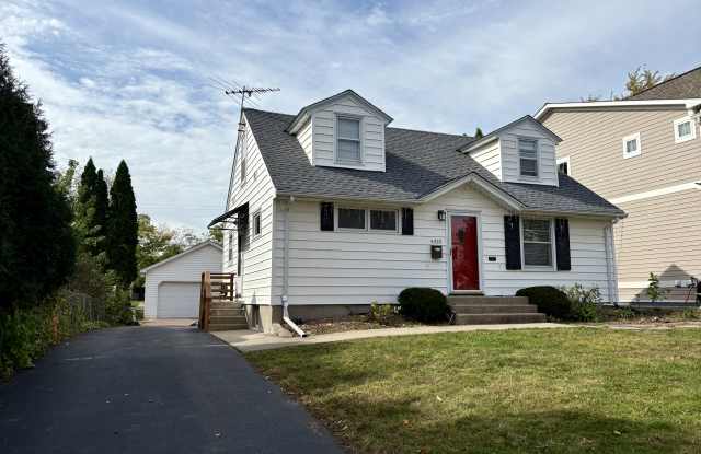 5920 Kellogg Ave photos photos