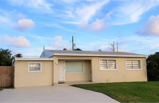 524 Wright Drive - 524 Wright Drive, Lake Worth, FL 33461
