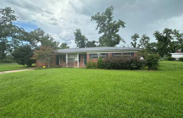 3 Bed/1.5 Bath Brick Home photos photos