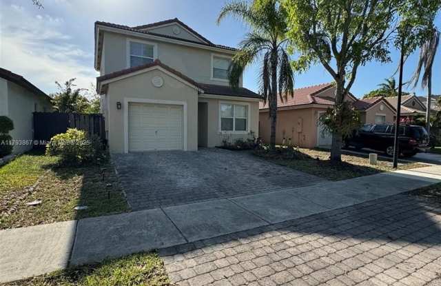 1180 SE 19th Ave photos photos