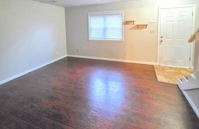 216 South Patricia Avenue Gallery 3