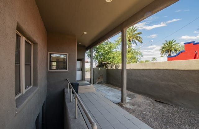 934 East 9th Street - 934 East 9th Street, Tucson, AZ 85719