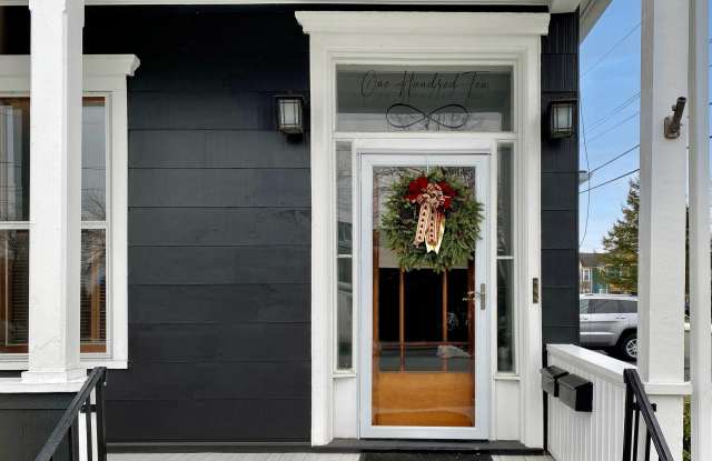 110 Avenue L photos photos