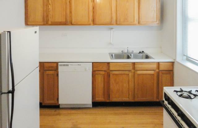 4817-23 N Wolcott Gallery 2