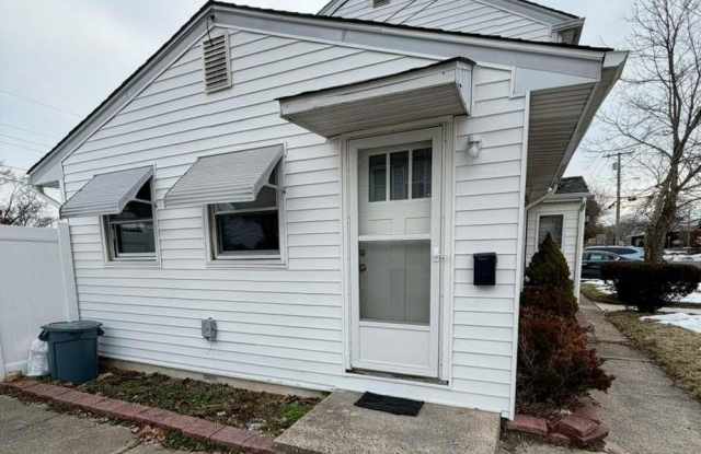 1807 Zion Rd Road photos photos