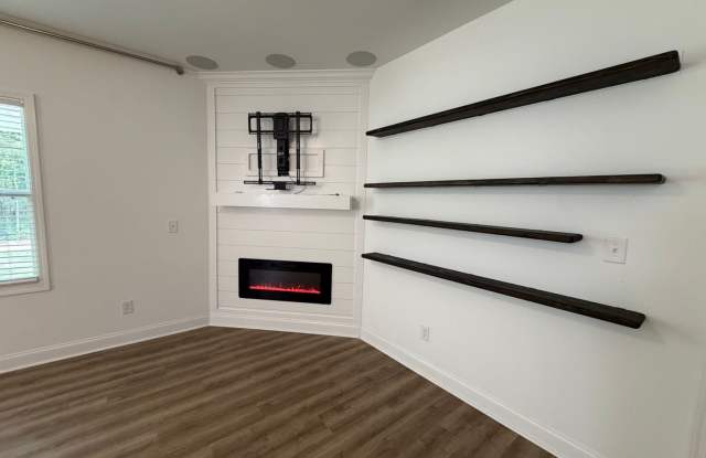 908 Stevens~Raeford ~ PRICE DROP~ Gallery 4