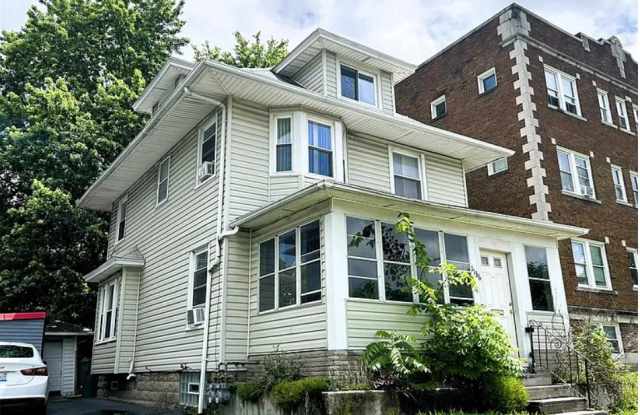 1136 Dewey Avenue - Up photos photos