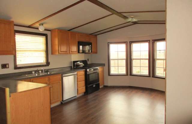 10851 N. 2440 Rd Weatherford, OK 73096 Gallery 3