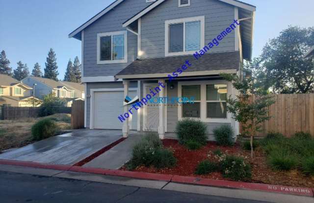 4 BR/2.5 BA | Newly Renovated Single Family Home | 1-Car Covered Parking | Fully Fenced Backyard photos photos