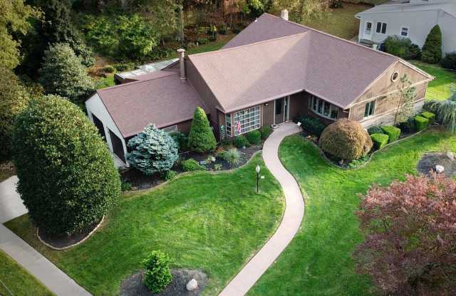 410 Narragansett Drive photos photos