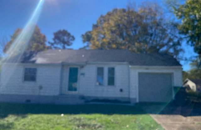 2bedroom furnished home near St. Bernard's Hospital!!!!!! - 509 Altman Avenue, Jonesboro, AR 72401