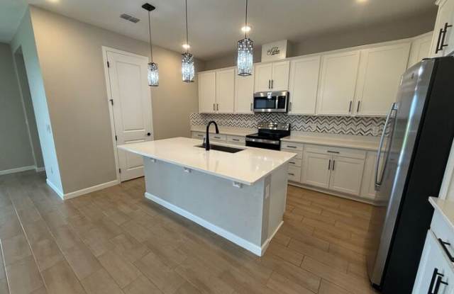 10073 Spring Lake Drive Gallery 4