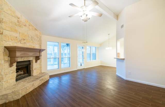 5118 Village Springs Drive Gallery 3