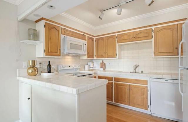 2727 Miradero Dr Apt 302 Gallery 4