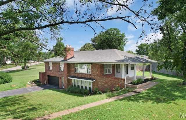 2 Sappington Acres Drive photos photos