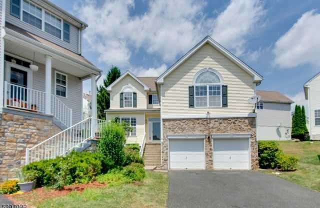 76 Winding Hill Dr - 76 Winding Hill Drive, Morris County, NJ 07840