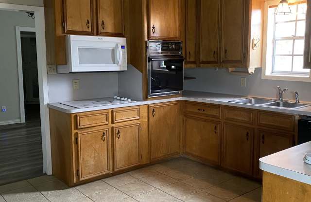 5980 Oak Hollow Circle Gallery 4