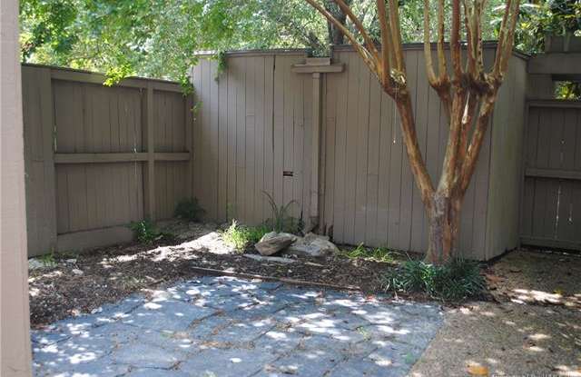111 Harrops Glen Gallery 3