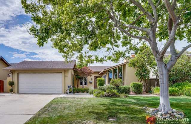 Sunnyvale home with central air and new LVP throughout- Dogs Welcome - 1251 Rousseau Drive, Sunnyvale, CA 94087