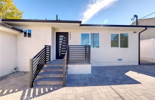 10902 Tujunga Canyon Boulevard Gallery 1