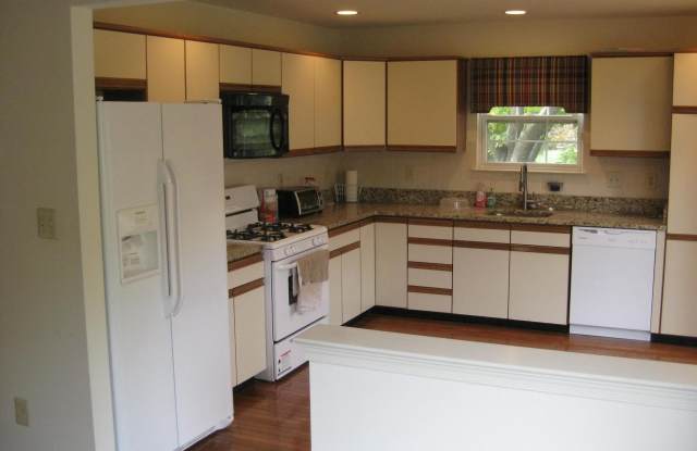 149 MEDINAH DRIVE Gallery 4